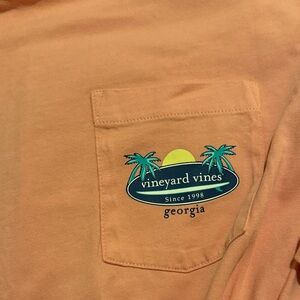 Vineyard Vines Peach Pocket Tee with Palm Sunset Graphic (unisex)
